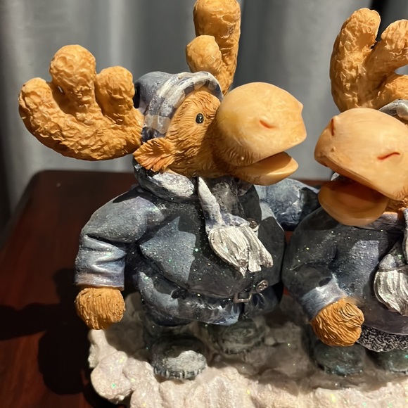Anthropomorphic MOOSE figurine 2 Moose in sweater coat scarf stocking caps boots - Picture 3 of 10